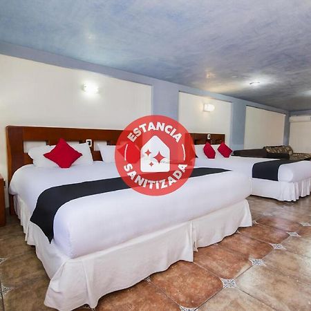 Suites De Reyes Irapuato Exterior foto