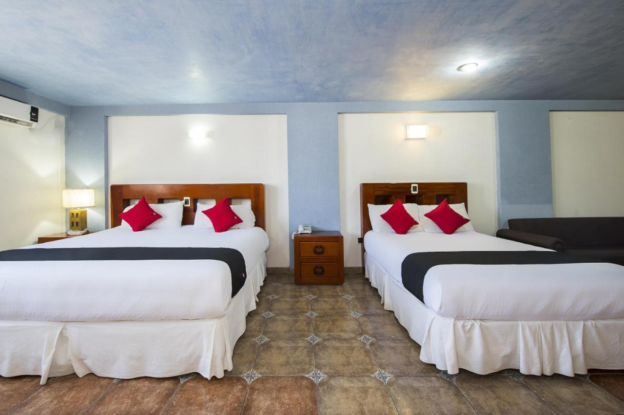 Suites De Reyes Irapuato Exterior foto