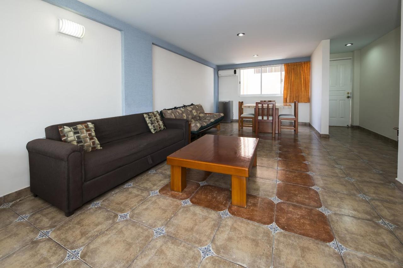 Suites De Reyes Irapuato Exterior foto
