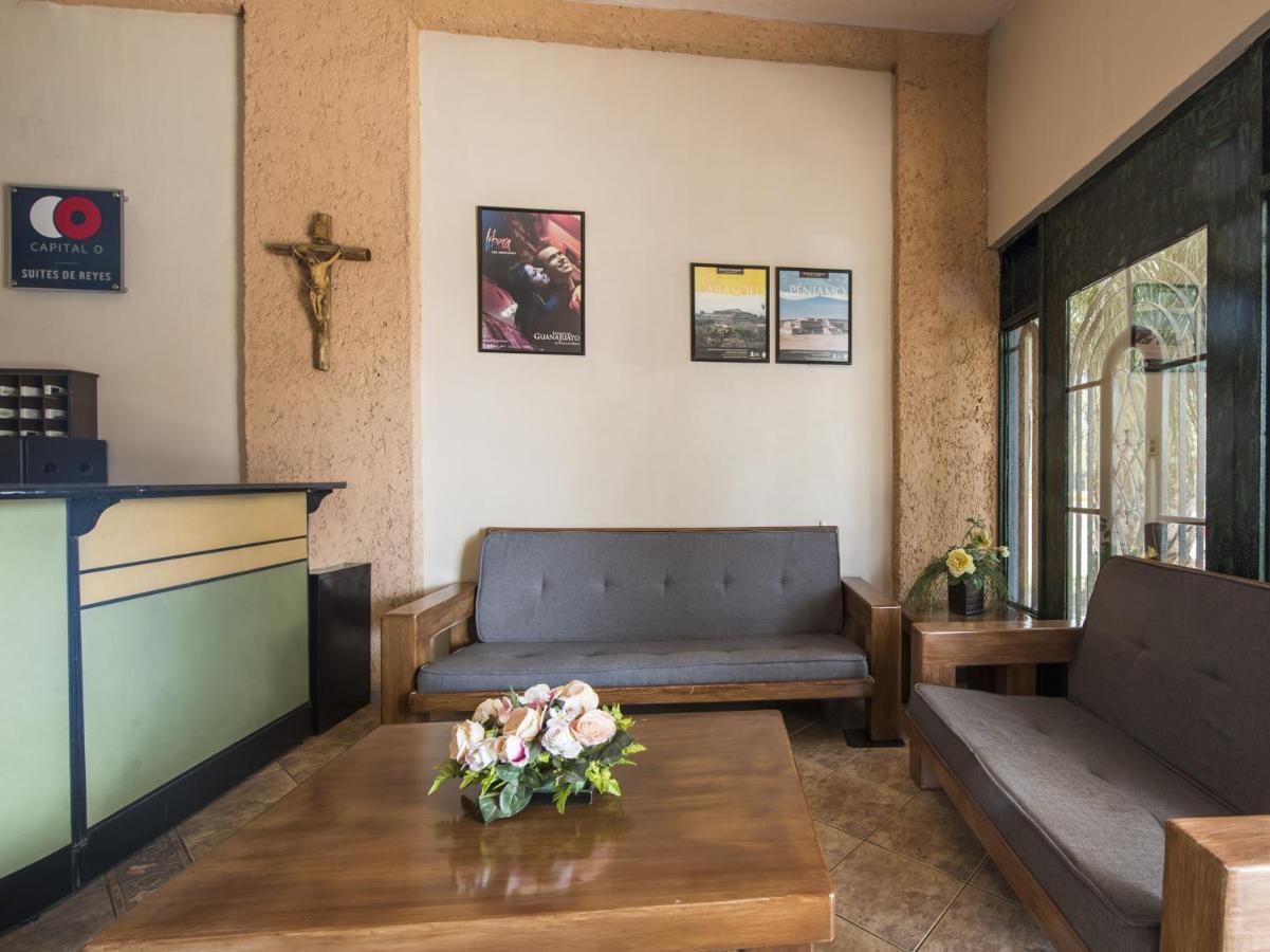 Suites De Reyes Irapuato Exterior foto