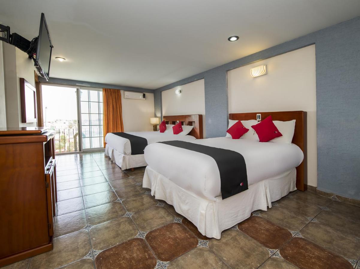 Suites De Reyes Irapuato Exterior foto